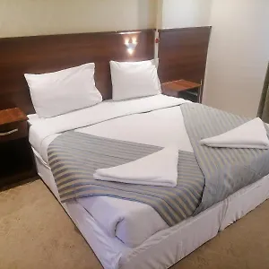 Akaber Alhyat Eltayser مكة