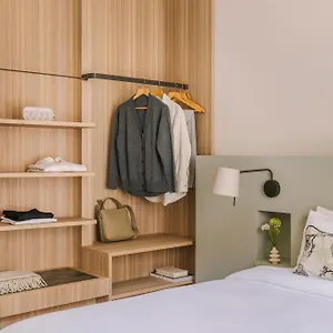 https://yelo-mozart-powered-by-sonder.fr-provencehotel.com